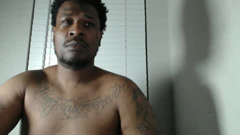 Snapshot of bigblack004 chatting on 03.04.25 bigblack004 online show from 03.04.25