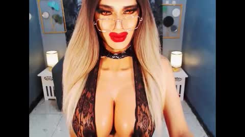 Snapshot of bigbomblhoraine chatting on 05.29.26 Loraine Cruz online show from 05.29.26