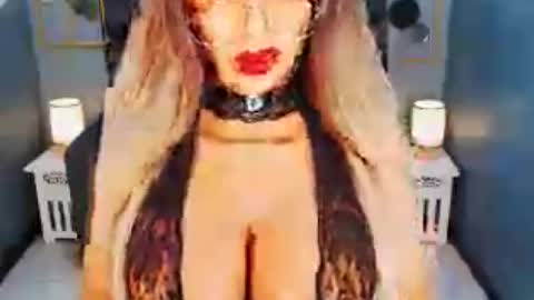 Snapshot of bigbomblhoraine chatting on 06.18.26 Loraine Cruz online show from 06.18.26