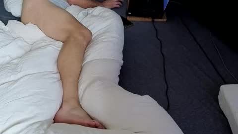 Snapshot of bigbonercum chatting on 10.12.25 8 inch big head throbbing gristle online show from 10.12.25