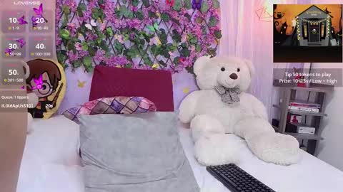 Snapshot of bigboobsrose chatting on 11.04.25 Rose online show from 11.04.25