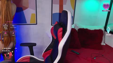 Snapshot of bigboottyxxx chatting on 12.11.24 kyra Moor online show from 12.11.24