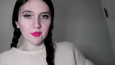 Isabella online show from 02.10.25