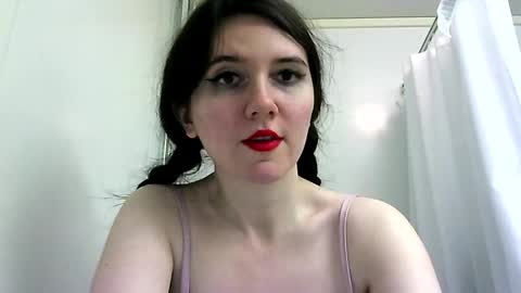 Isabella online show from 02.20.25