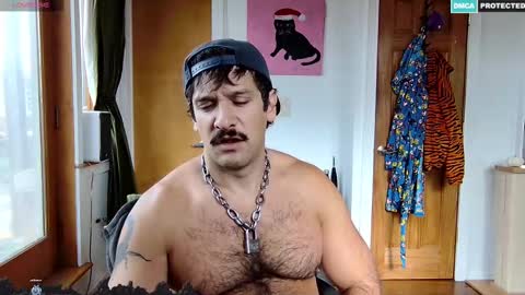 Snapshot of bigbro42069 chatting on 11.11.25 BigBro online show from 11.11.25