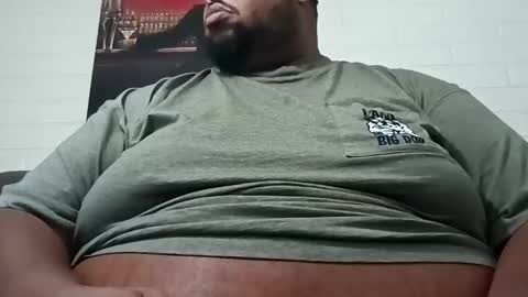 Snapshot of bigchub445 chatting on 11.23.25 MassChub online show from 11.23.25