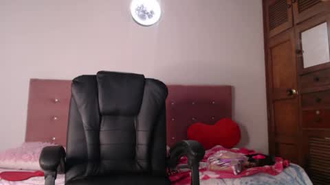 bigclit_isa online show from 03.16.26