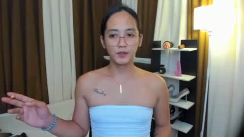 Snapshot of bigcockjannah chatting on 11.17.25 SUCK ME TILL I EXPLODE online show from 11.17.25