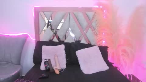 Lucy and Fred online show from 02.21.25