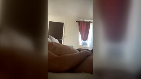 Snapshot of biggdickredd32 chatting on 04.13.26 biggdickredd32 online show from 04.13.26