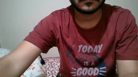 Snapshot of bighandsomesatisfy chatting on 01.06.25 bighandsomesatisfy online show from 01.06.25