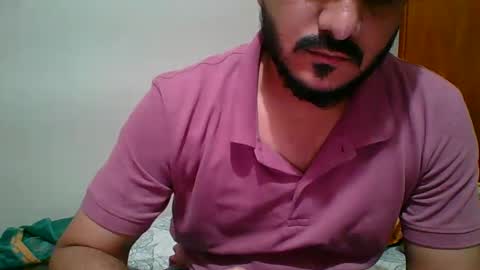 Snapshot of bighandsomesatisfy chatting on 03.05.25 bighandsomesatisfy online show from 03.05.25