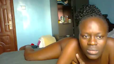 Snapshot of bigjuicyass_30 chatting on 04.25.26 pretty online show from 04.25.26