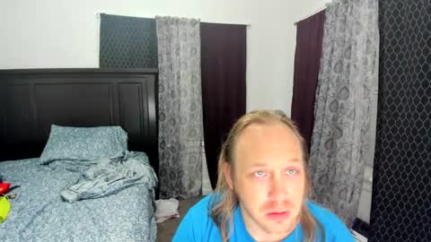 Snapshot of bigmike20129020 chatting on 10.08.25 bigmike20129020 online show from 10.08.25