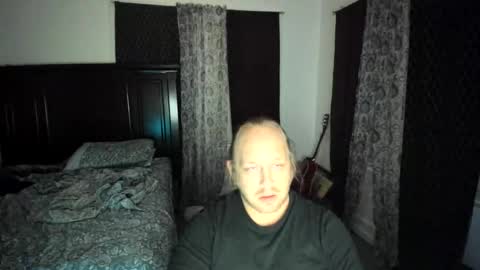 Snapshot of bigmike20129020 chatting on 02.14.26 bigmike20129020 online show from 02.14.26