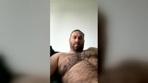 Snapshot of bigmikept17 chatting on 06.01.26 bigmikept17 online show from 06.01.26