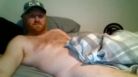 Snapshot of bigred92899 chatting on 06.18.26 bigred92899 online show from 06.18.26