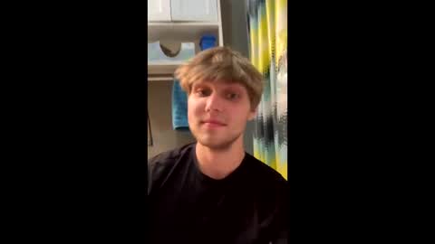 Snapshot of bigskinnyboyshh chatting on 05.30.26 bigskinnyboyshh online show from 05.30.26