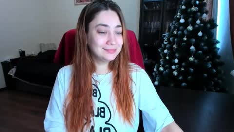 Snapshot of bigsmiletits chatting on 01.04.25 Julia online show from 01.04.25