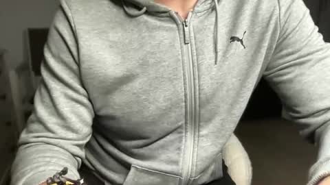 Snapshot of bigsong78 chatting on 12.16.25 BigHardCock horny Balearic Islands online show from 12.16.25