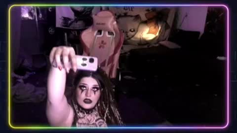 Snapshot of bigtiddygothxx chatting on 07.19.26 Lealithhh online show from 07.19.26