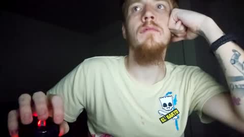 Snapshot of bigwhited2115 chatting on 02.11.25 Onlyfans redheadedwhitedick online show from 02.11.25