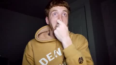 Snapshot of bigwhited2115 chatting on 02.12.25 Onlyfans redheadedwhitedick online show from 02.12.25