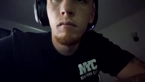 Snapshot of bigwhited2115 chatting on 09.22.25 Onlyfans redheadedwhitedick online show from 09.22.25