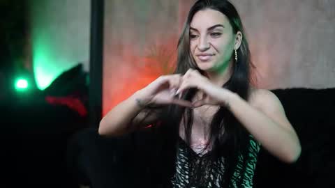  Biki  online show from 11.16.25