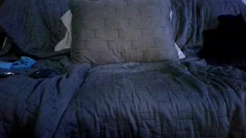 Snapshot of bikinkysloot chatting on 10.19.25 KinkyBiSlut online show from 10.19.25