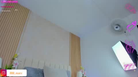 Snapshot of bilie_rouse1 chatting on 06.19.26 Bilie online show from 06.19.26