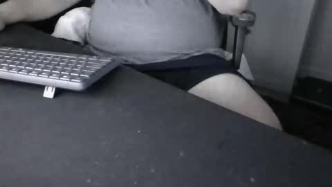 Snapshot of billymcn chatting on 11.04.25 billymcn online show from 11.04.25