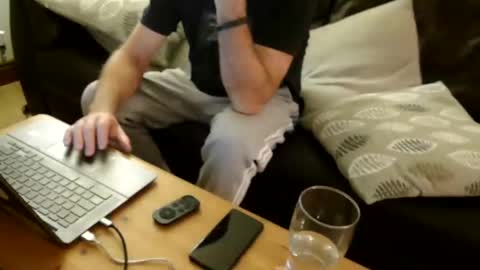 Snapshot of bindmedown chatting on 10.09.25 bindmedown online show from 10.09.25