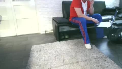 Snapshot of bitchnk chatting on 12.22.24 Bitchnk online show from 12.22.24