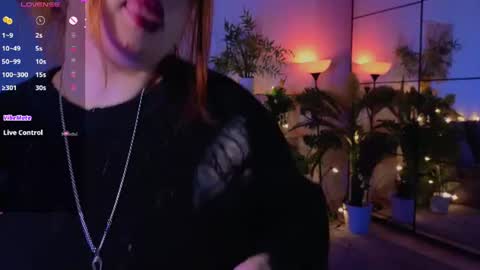 Snapshot of bitchofsun chatting on 07.21.26 Nana online show from 07.21.26