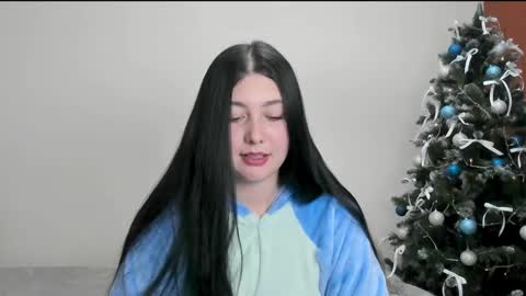 black_berry_bla_ck online show from 12.13.24