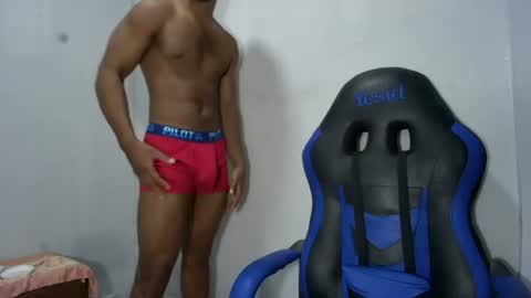 Snapshot of black_dicck chatting on 06.18.26 tu morenito online show from 06.18.26