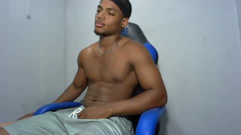 Snapshot of black_dicck chatting on 07.20.26 tu morenito online show from 07.20.26