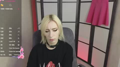 Snapshot of black_orchides chatting on 06.19.26 Emily online show from 06.19.26