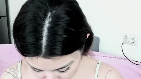 Snapshot of black_pant3r chatting on 05.08.26 Mon Mon online show from 05.08.26