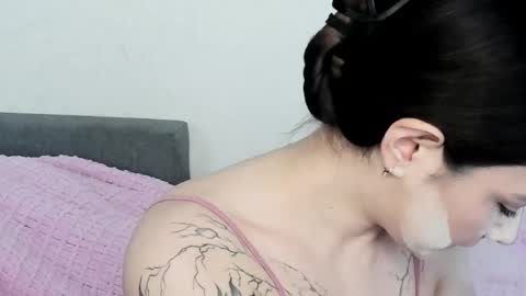 Snapshot of black_pant3r chatting on 05.13.26 Mon Mon online show from 05.13.26