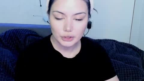 Snapshot of black_pant3r chatting on 05.22.26 Mon Mon online show from 05.22.26