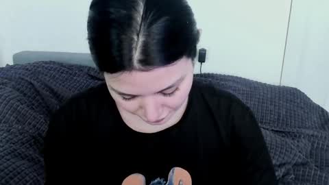 Snapshot of black_pant3r chatting on 05.27.26 Mon Mon online show from 05.27.26