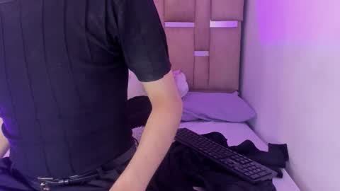 B L A C K  R O S E  online show from 12.20.25