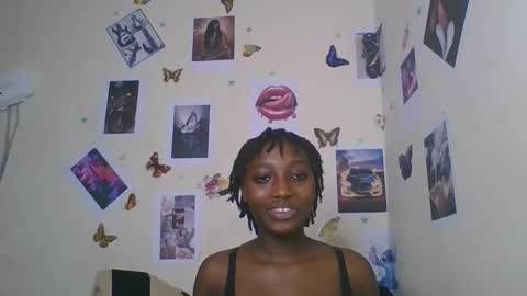 Snapshot of black_rosey chatting on 01.17.26 veraa online show from 01.17.26