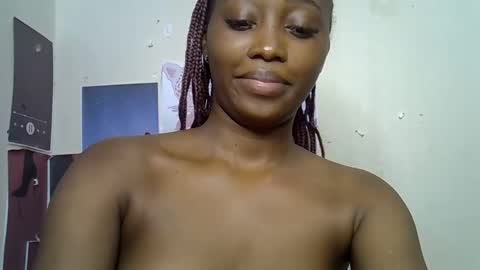 Snapshot of black_rosey chatting on 02.15.26 veraa online show from 02.15.26