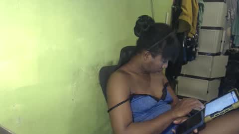Snapshot of blackasiancockts chatting on 05.25.26 Crystal online show from 05.25.26