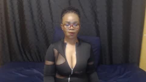 Snapshot of blackassxx83 chatting on 06.25.26 blackassxx83 online show from 06.25.26