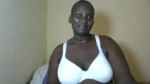 Snapshot of blackbeauty002 chatting on 06.15.26 PACIFICA online show from 06.15.26