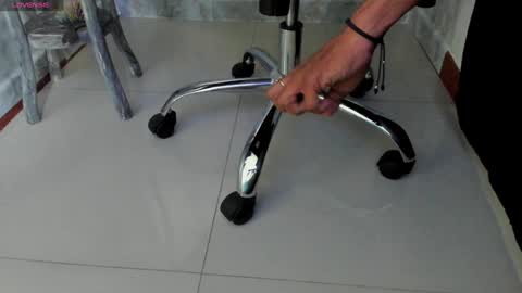 Snapshot of blackbeauty_ts chatting on 01.15.25 Nina online show from 01.15.25